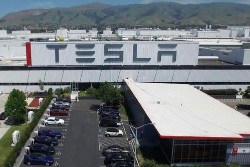 特斯拉會(huì)不會(huì)考慮將戴姆勒 納入麾下